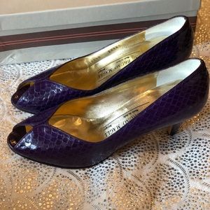 Bruno Magali purple heel